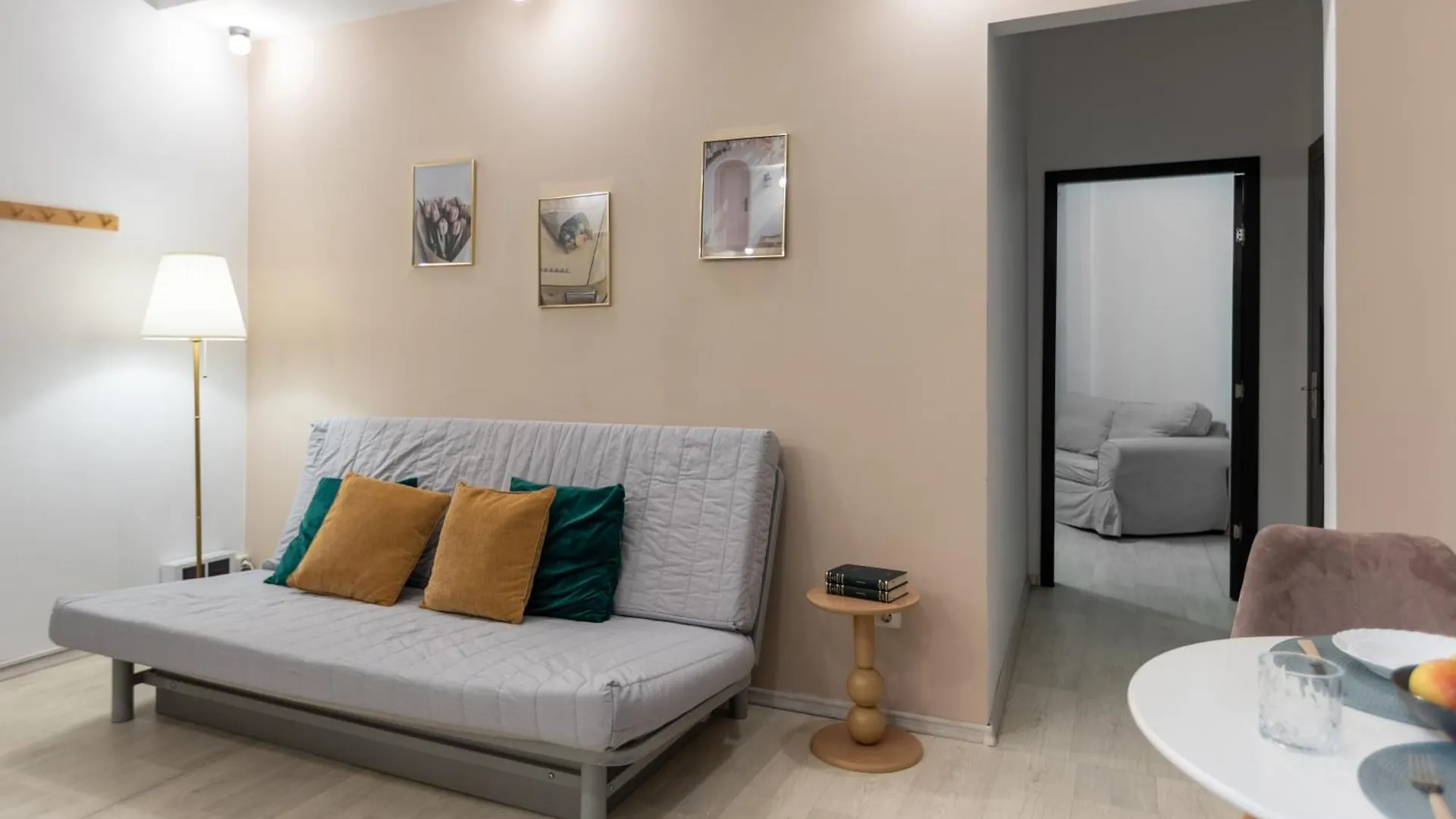 Dreamy Downtown Bliss - National Theatre Appartement Boekarest 0*,